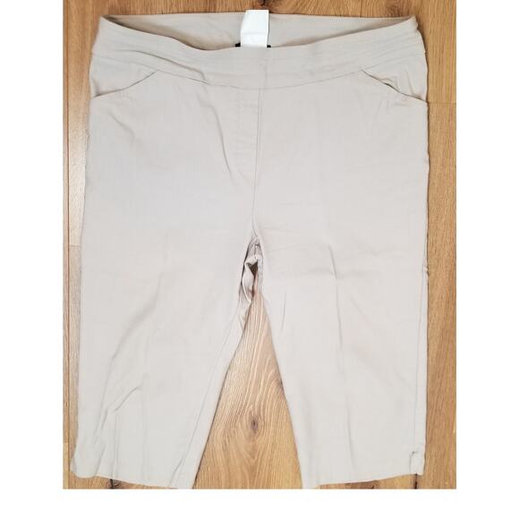 Bali Women's Beige Capris Pants Pull On Pockets Elastic Waist Fake Zip Size 16 - Picture 1 of 4
